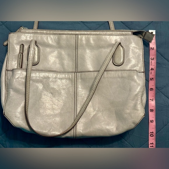 Hobo International Friar Leather Shoulder Bag Taupe Beige Boho Classic - Picture 2 of 12